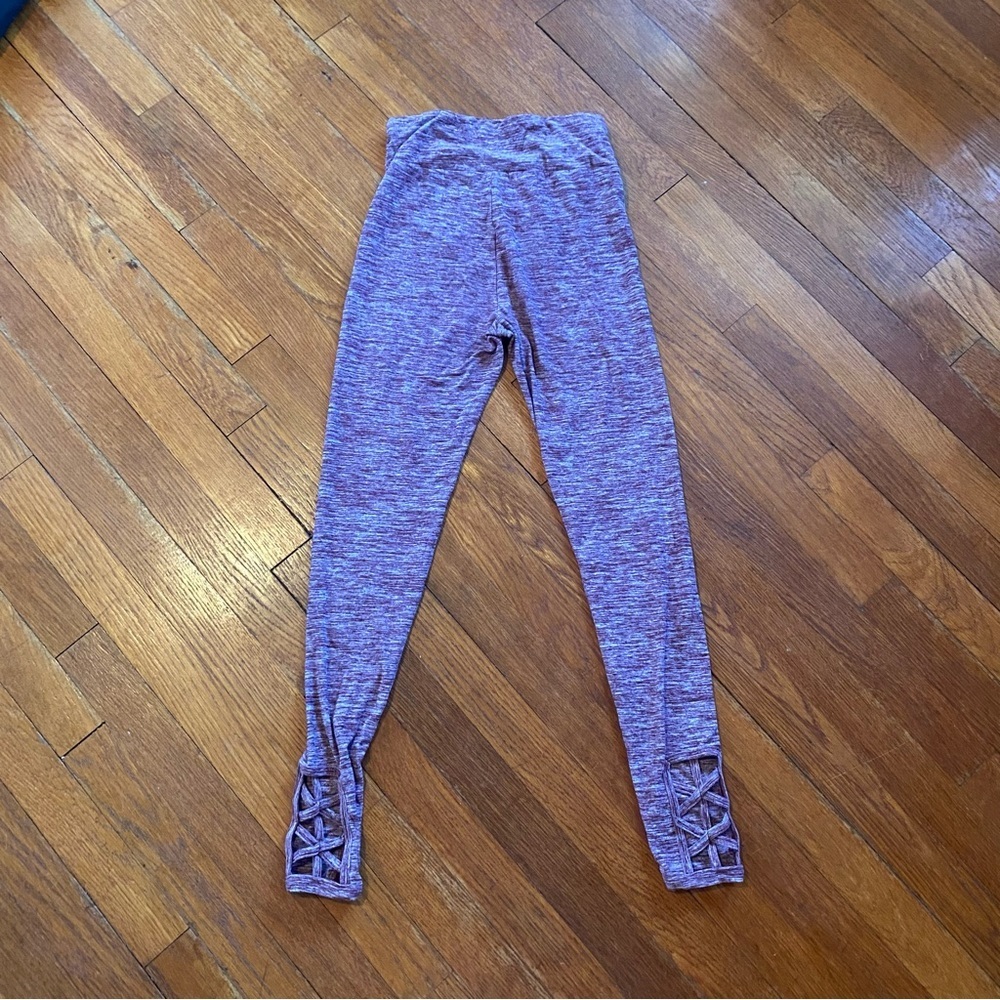No Boundaries Light Maroon Leggings - Picture 4 of 7